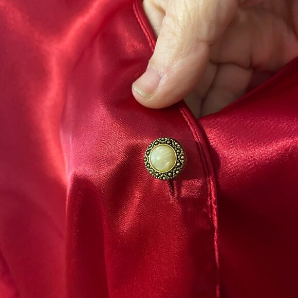 Vintage gold label Victoria’s Secret Red Satin Sheer Sleeve Button Blouse M/L - Picture 7 of 7